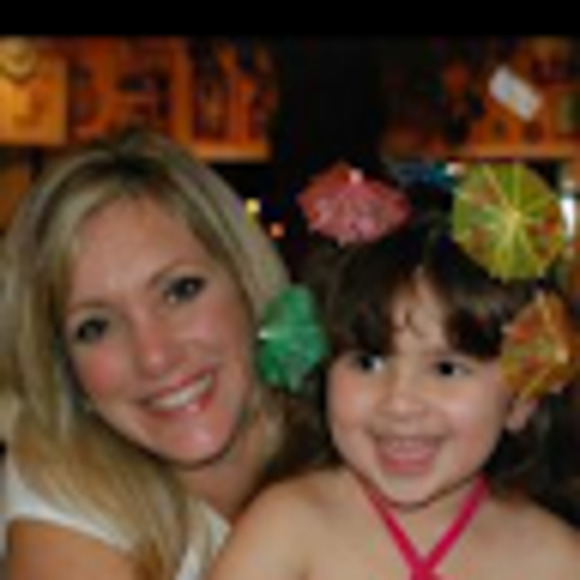 Meet your Posher, Angela - Picture 1 of 1